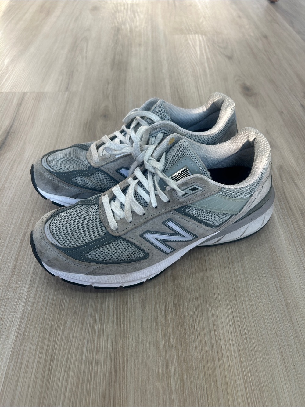 New Balance 990v5 Made in USA Womens Grey Running Shoes W990GL5 Size 10 B